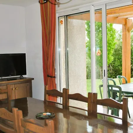 Ferienhaus Holiday With A Terrace Near River Lot